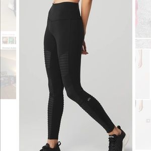 ALO Yoga Legging (High Waist Moto Legging)